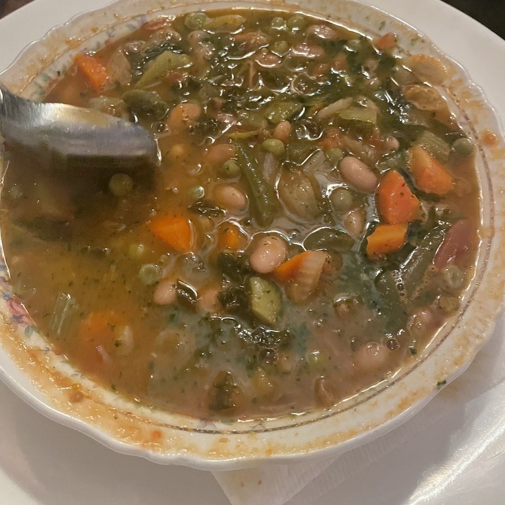 Sonoma Wine Shop & La Bodega Kitchen - Vegan Minestrone - Vegetarian Near Me - Sebastopol, California Sonoma Wine Shop & La Bodega Kitchen - Vegan Minestrone - Vegetarian Near Me - Sebastopol, California