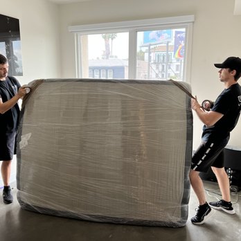 US Pro Logistics - Team ! - Movers Near Me - Chatsworth, California US Pro Logistics - Team ! - Movers Near Me - Chatsworth, California
