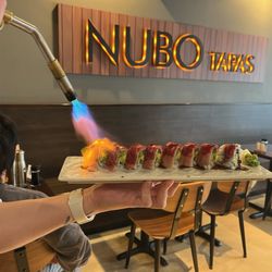 Nubo Japanese Tapas - Cowboy roll for dessert: seared wagyu