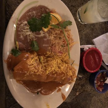 El Ranchito Restaurant - Chicken burrito robust - Mexican Near Me - La Quinta, California El Ranchito Restaurant - Chicken burrito robust - Mexican Near Me - La Quinta, California