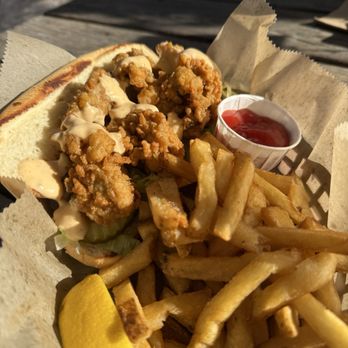 Ellis Creek Fish Camp - Oyster Po-boy - Seafood Near Me - Charleston, South Carolina