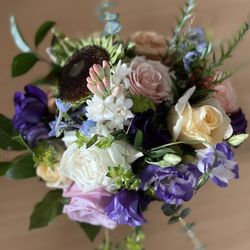 Aloha Flowers Simi Valley - Flower arrangement
