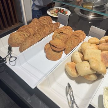 The Centurion Lounge - Airport Lounges Near Me - Seattle, Washington