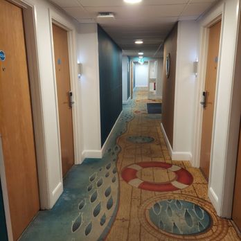 Butlins - Shoreline Hotel corridor - Hotels Near Me - Bognor Regis, WSX