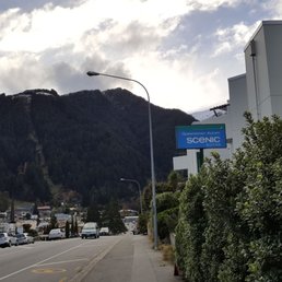 Scenic Suites - Sign from the street - Hotels Near Me - Queenstown, OTA