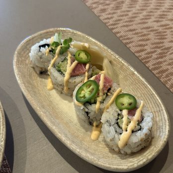 Pacific Catch - Spicy tuna rolls ($5) - Seafood Near Me - Brea, California