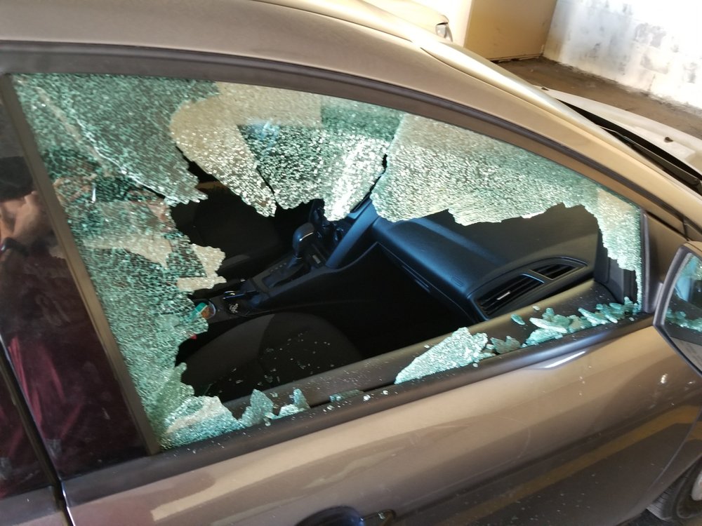 CORTÉS AUTO GLASS 94 Photos & 231 Reviews Auto Glass Services 580 N Mission Rd, Los