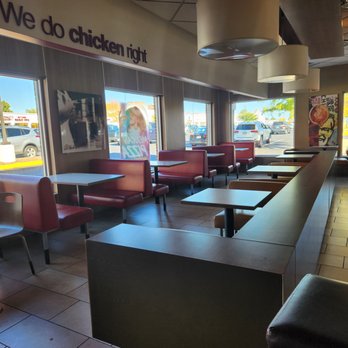 KFC - Fast Food Near Me - Annandale, Virginia
