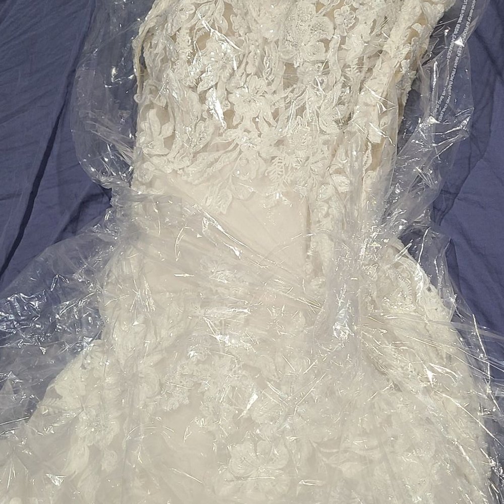 Rosa's Cleaners - Wedding dress - Dry Cleaning Near Me - Los Angeles, California Rosa's Cleaners - Wedding dress - Dry Cleaning Near Me - Los Angeles, California