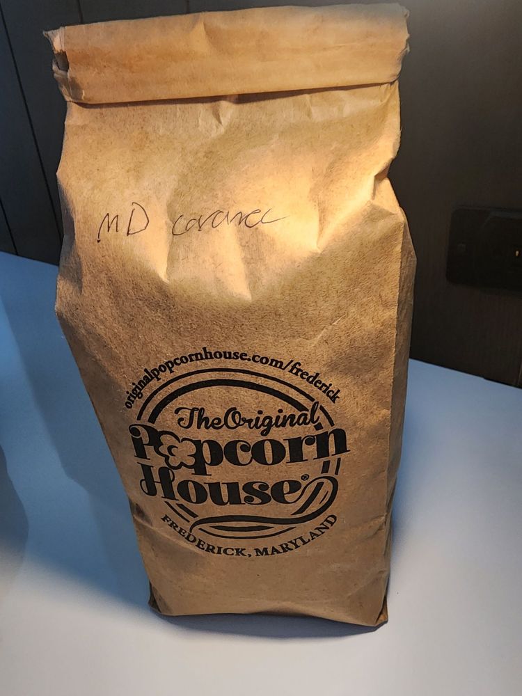 THE ORIGINAL POPCORN HOUSE Updated September 2024 26 Photos & 29