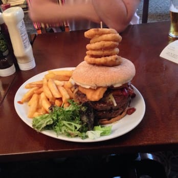 Five Bells - Going to try "The Flaming Challenge Burger" - Pubs Near Me - London, XGL