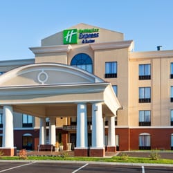 Holiday Inn Express & Suites Newport South
