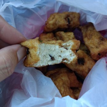 Thanh Son Tofu - Fried tofu squares with mushroom or lemongrass. 4 for $1. Great snack - Vietnamese Near Me - San Jose, California Thanh Son Tofu - Fried tofu squares with mushroom or lemongrass. 4 for $1. Great snack - Vietnamese Near Me - San Jose, California