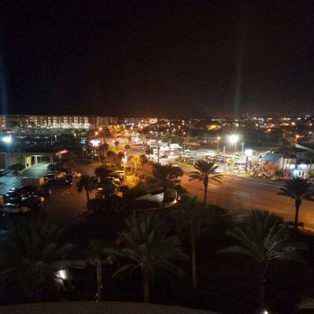 Waterscape Resort - Night time street view - Resorts Near Me - Fort Walton Beach, Florida Waterscape Resort - Night time street view - Resorts Near Me - Fort Walton Beach, Florida