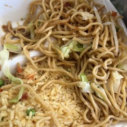 Pale chow mien