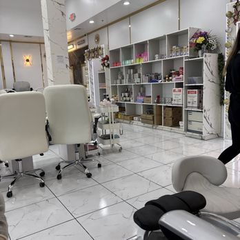 Linda Nails & Lashes - Waxing Near Me - Las Vegas, Nevada Linda Nails & Lashes - Waxing Near Me - Las Vegas, Nevada