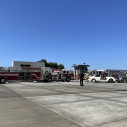 Huntington Beach Fire Department Station #1 - Firefighting demo