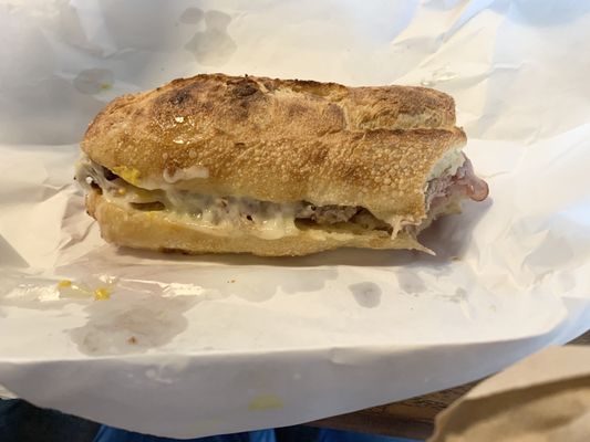 Ampersandwich by null