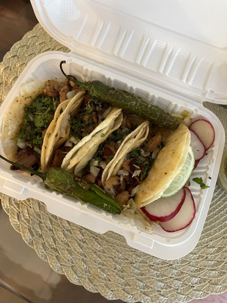 Restaurante El Poblanito Logo