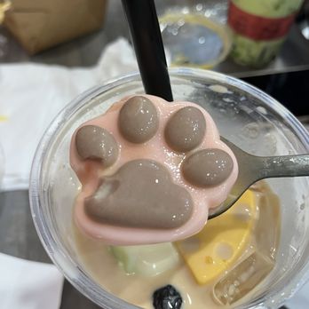 Hippo Loco - 5 Fried Skews Signature Milk Tea with all toppings - Coffee & Tea Near Me - Westminster, California Hippo Loco - 5 Fried Skews Signature Milk Tea with all toppings - Coffee & Tea Near Me - Westminster, California