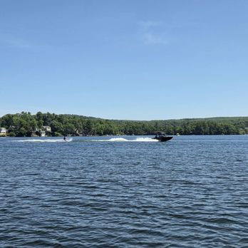 Lake Chaubunagungamaug - Great day for boating or... - Lakes Near Me - Webster, Massachusetts Lake Chaubunagungamaug - Great day for boating or... - Lakes Near Me - Webster, Massachusetts