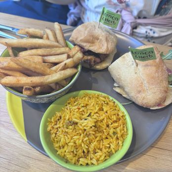 Nando's Peri-Peri - Chicken Sandwich - Portuguese Near Me - Chicago, Illinois Nando's Peri-Peri - Chicken Sandwich - Portuguese Near Me - Chicago, Illinois