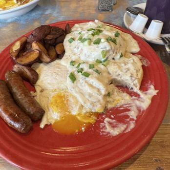 The Range Café - Biscuits and gravy delux - Mexican Near Me - Bernalillo, New Mexico