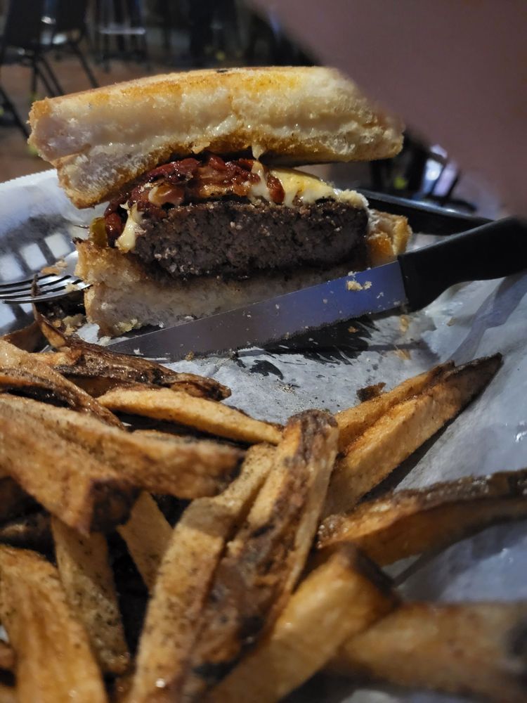 HANKS CORNER GRILLE Updated September 2024 63 Photos & 54 Reviews