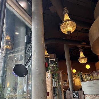 Limoncello Belltown - Italian Near Me - Seattle, Washington