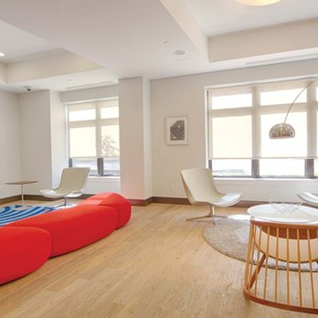 Axiom - Enjoy a relaxing area to catch up on emails or sit back and watch your favorite show - Apartments Near Me - Cambridge, Massachusetts
