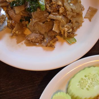 Ros Siam - pas see ew - Thai Near Me - Denver, Colorado