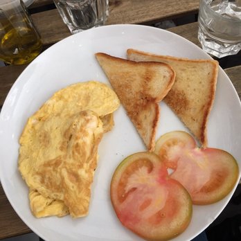 Café Baraka - Omelette - Breakfast & Brunch Near Me - Granada, GR Café Baraka - Omelette - Breakfast & Brunch Near Me - Granada, GR