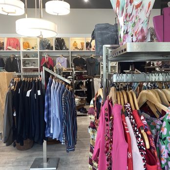 Goodwill Boutique - Inside - Thrift Stores Near Me - Lake Oswego, Oregon