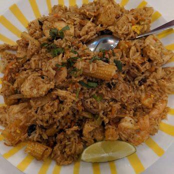 Thithi's Restaurant - Fried rice - Thai Near Me - Evergreen Park, Illinois