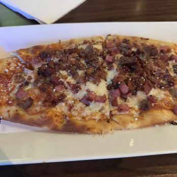 Seventy Six Fort Apache & Gomer by Station Casinos - Meat Lover's Flatbread - New American Near Me - Las Vegas, Nevada Seventy Six Fort Apache & Gomer by Station Casinos - Meat Lover's Flatbread - New American Near Me - Las Vegas, Nevada