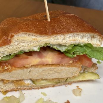 Veggie Grill by Next Level - Crispy chik'n sandwich - Vegan Near Me - Long Beach, California