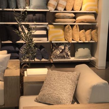 Crate & Barrel - Kitchen & Bath Near Me - Hallandale Beach, Florida