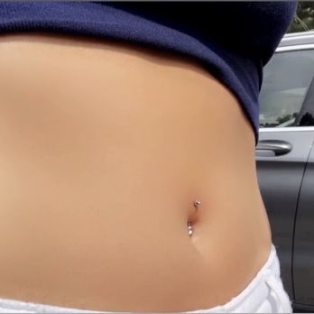 Lucky 7 Tattoo & Piercing - Belly button piercing - Tattoo Near Me - Kings Beach, California