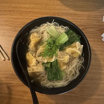 Li's noodles - wonton noodle soup - Pan Asian Near Me - Matthews, North Carolina