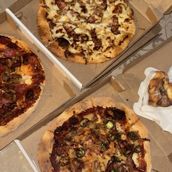 Knead and Bake - Pizza Near Me - Waimea, Hawaii