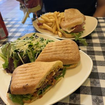 La Bodeguita Panino - Shared turkey and portabello panini's, with one of each of the sides (salad or french fries) - Salad Near Me - Guerneville, California La Bodeguita Panino - Shared turkey and portabello panini's, with one of each of the sides (salad or french fries) - Salad Near Me - Guerneville, California