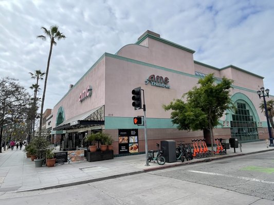 AMC Santa Monica 7 by null