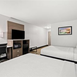 Baymont by Wyndham Batavia - Darien Lake - Guest room