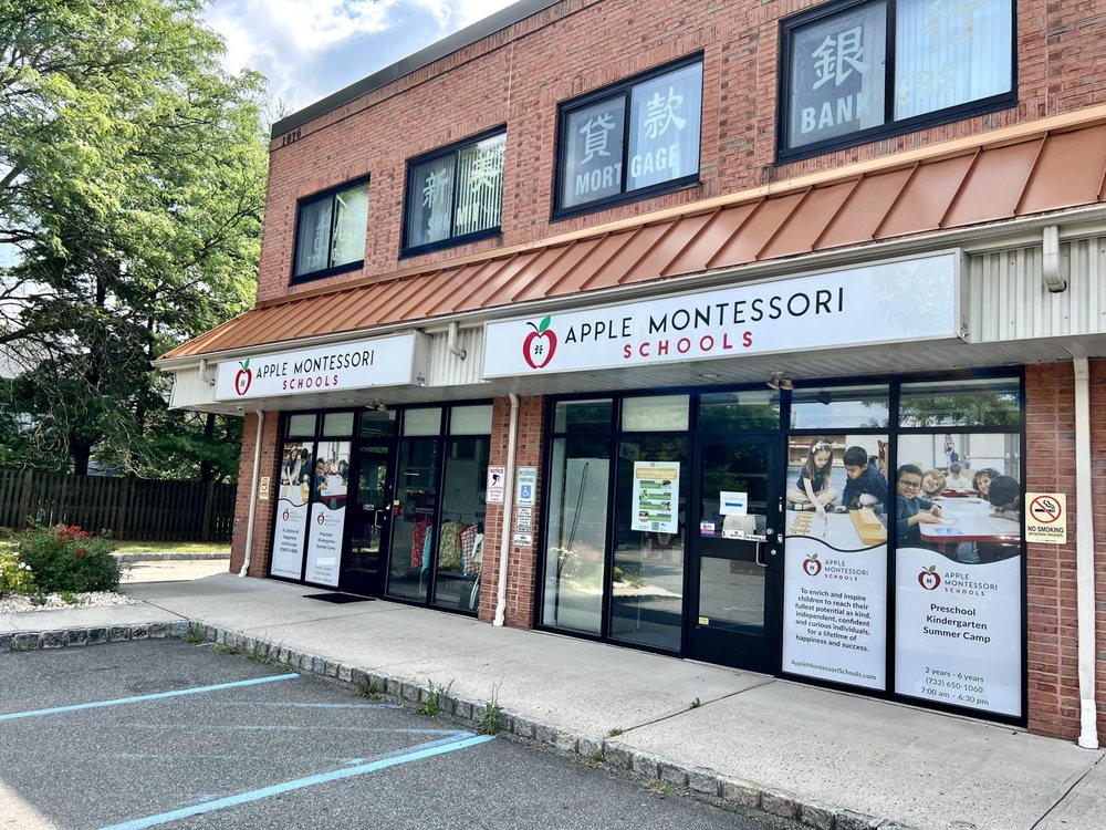 APPLE MONTESSORI SCHOOLS & CAMPS EDISON Updated March 2024 13