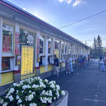 Martha's Dandee Creme - Ice Cream & Frozen Yogurt Near Me - Queensbury, New York Martha's Dandee Creme - Ice Cream & Frozen Yogurt Near Me - Queensbury, New York