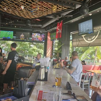 Skybox Taphouse - Pizza Near Me - Honolulu, Hawaii Skybox Taphouse - Pizza Near Me - Honolulu, Hawaii