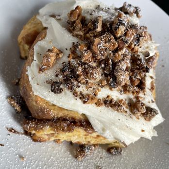 Inland Pacific Kitchen - Carrot cake cinnamon roll - Cocktail Bars Near Me - Spokane, Washington