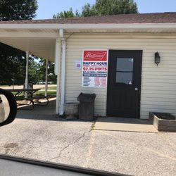 Corner Pub Tavern & Restaurant - Hours of service