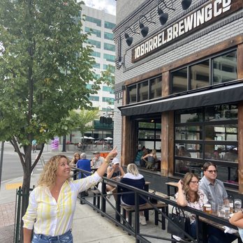 10 Barrel Brewing - Outside patio sitting - Breweries Near Me - Boise, Idaho 10 Barrel Brewing - Outside patio sitting - Breweries Near Me - Boise, Idaho