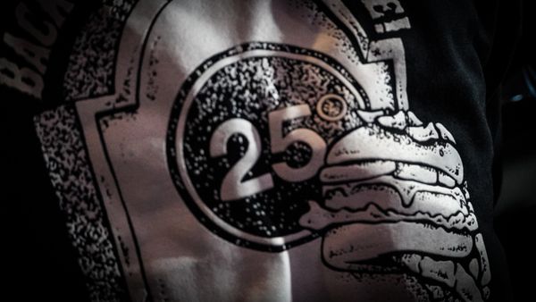 25 Degrees Huntington Beach by null